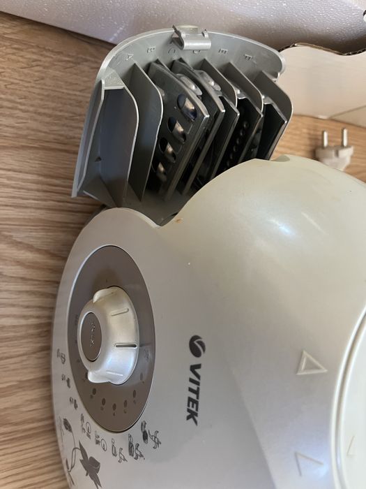 Кухонний комбайн Vitek  vt 1616 pr