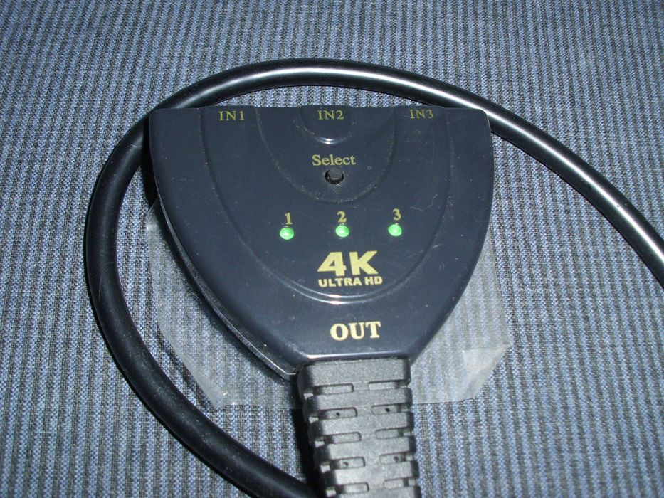 Kabel / rozdzielacz switch / 3 x HDMI