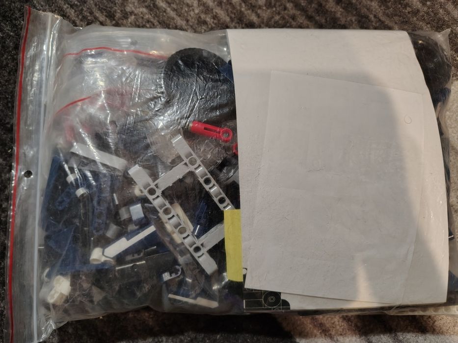 Zamiennik  LEGO Technic Ford GT 1466 elementów