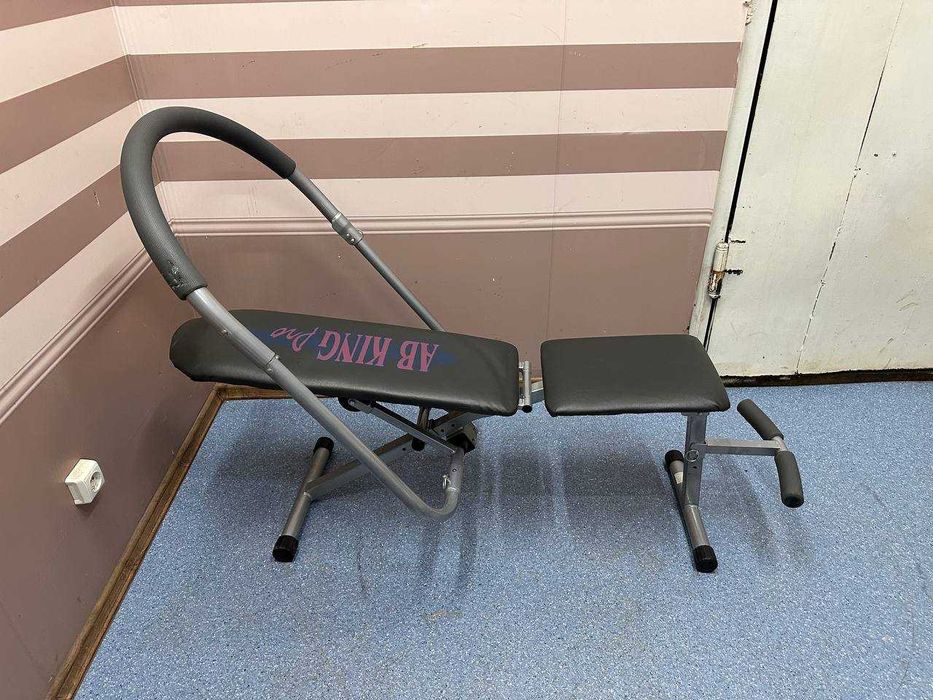 Тренажер (лавочка) для пресу AB King Pro в гарному стані м. Шулявська