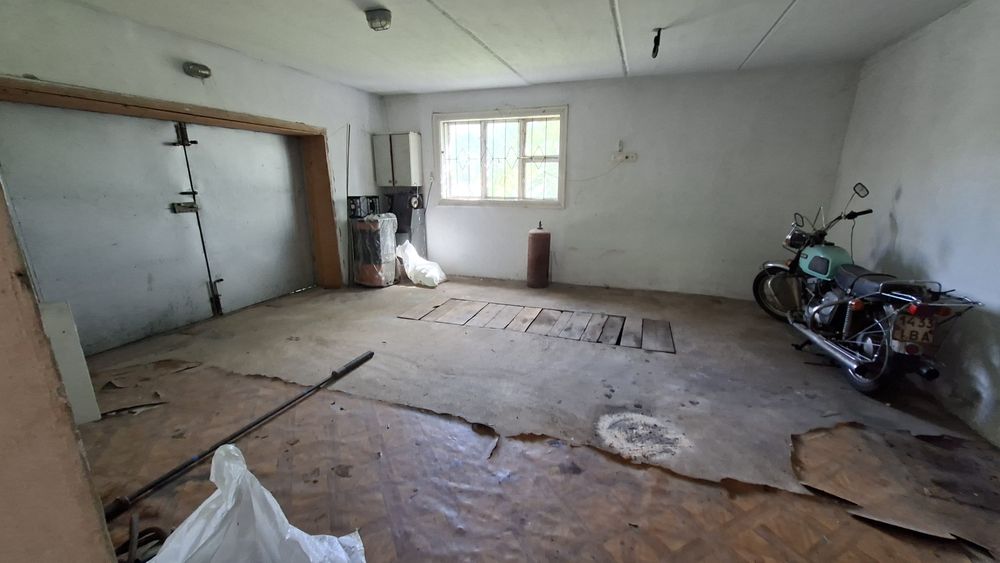 Продаж житлового будинку . Площа  220м².Земельна ділянка 11 сот.Програми. Є-відновлення.  Комунікації.Меблі .Техніка .