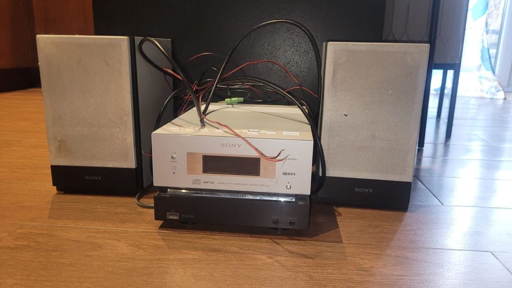 Wieża Sony CMT-BX3 jak nowa