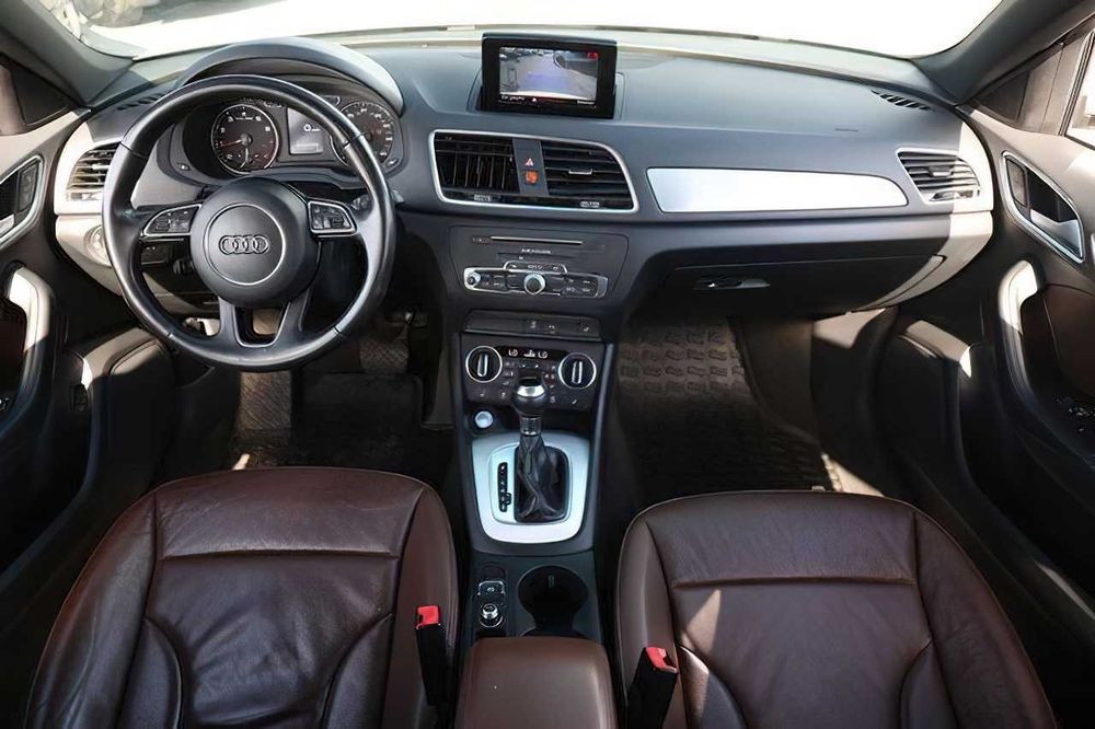 Audi Q3      2018