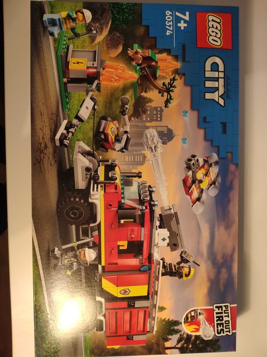 Zestaw Lego 60374 - Terenowy pojazd straży pożarnej