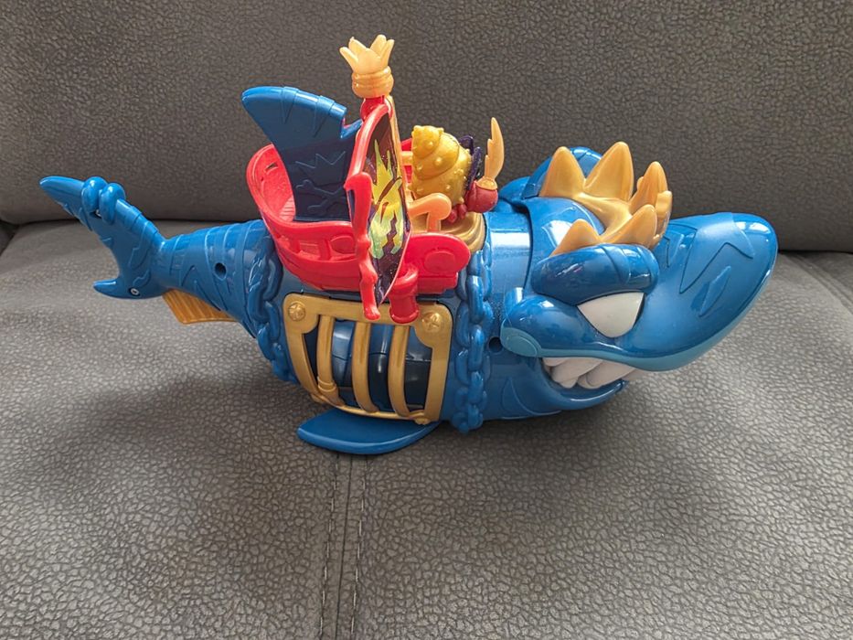 Zestaw figurek PIRATIX Adventure World King Shark