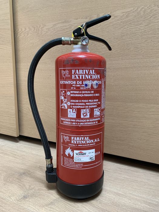 Extintor ABC 6Kg com manutenção feita
