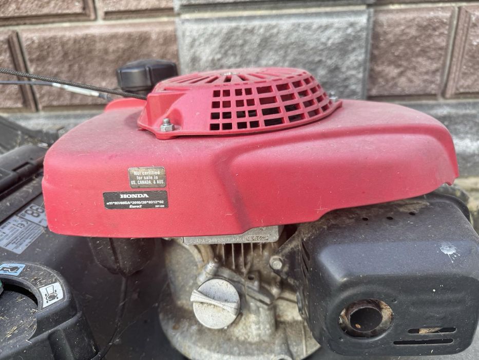 Бензинова газонокосарка б/у