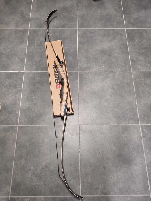 Arco recurvo tradicional Samick Sage novo