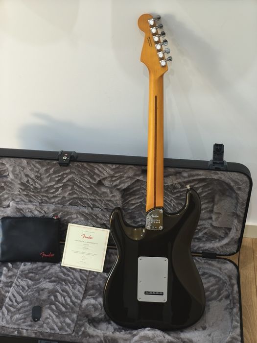Fender American Ultra II Stratocaster HSS EB, Texas Tea