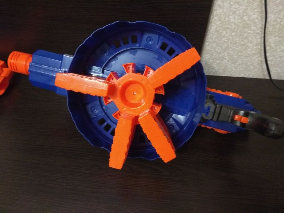 Пистолеты Nerf игрушечные