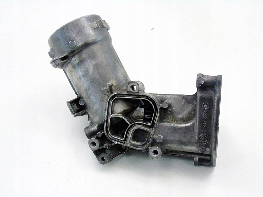 Obudowa Filtra Oleju 2.0 D Bmw E46 E90 E60 E61 E87 E91 E83 X3 7787072