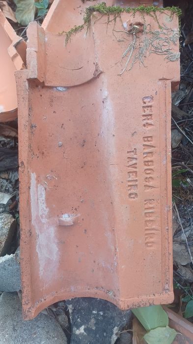Telhas cerâmica usadas