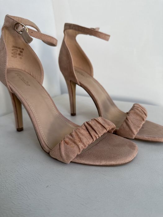 Buty szpilki DeeZee CCC 39 nowe beż / róż