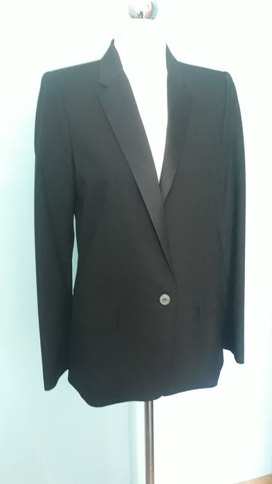 Zara Żakiet klasyczny ,taliowany z atłasowymi klapami roz.S