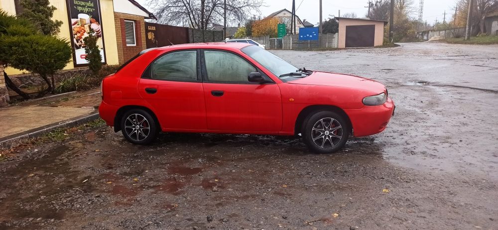 Daewoo    Nubira Хетчбек