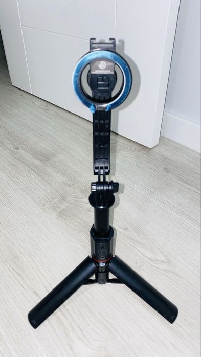 Selfie stick com pés novo
