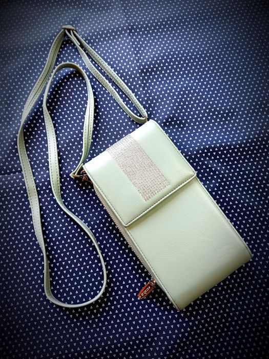 Маленька сумочка клатч