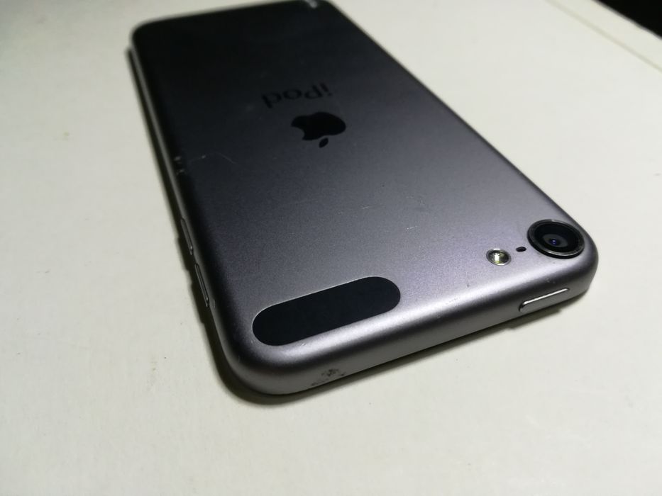 Apple iPod A1421  (64gb)