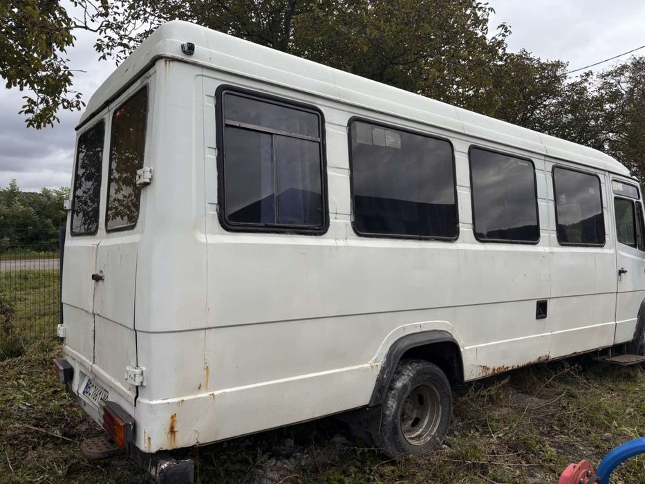 Mercedes-Benz T2 1995 609D