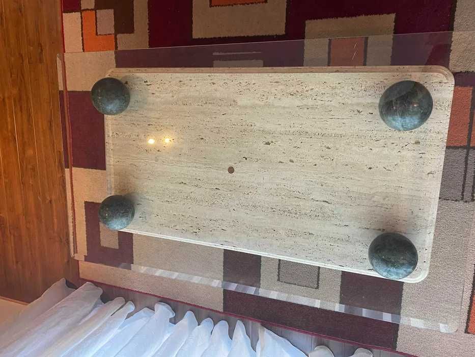 Mesa de centro em Marmore e Vidro