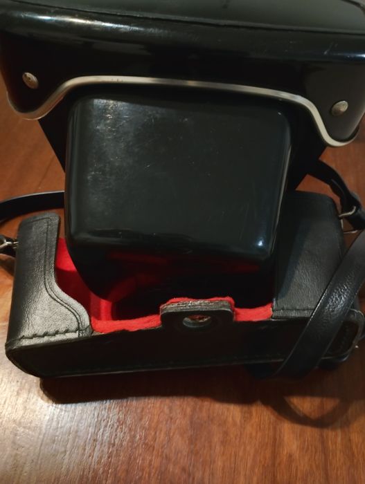 Máquina Fotográfica Praktica MTL 5 B com capa