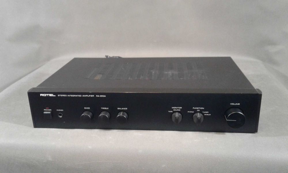 ROTEL RA-810A,wzmacniacz stereo