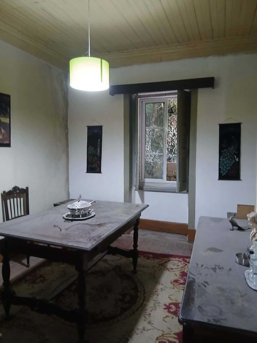 Alugo apartamento mobilado no centro da Guarda.