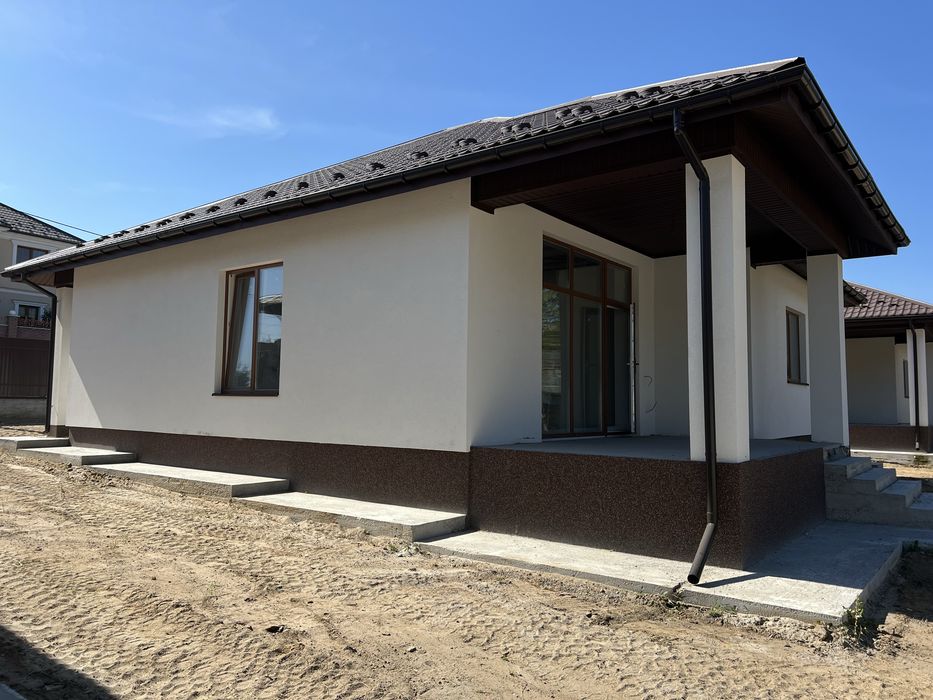 Купуй будинок біля лісу і отримай генератор в подарунок