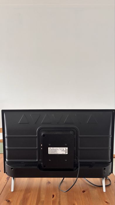 TV SMART TCL 32” + Xiaomi Mi TV Stick
