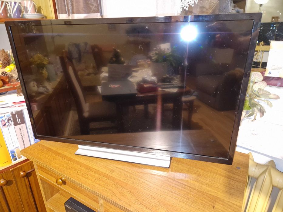 Monitor telewizor 32" Toshiba 32L3733DG