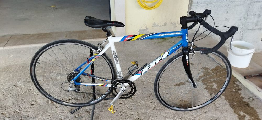 Bicicleta estrada Bh