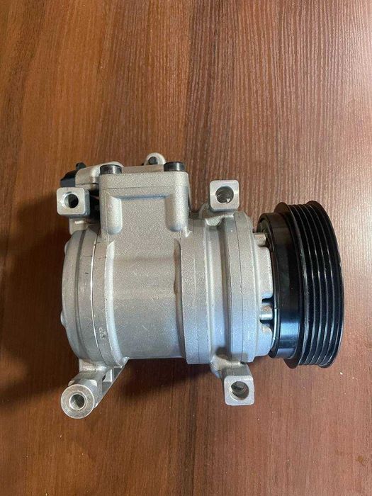 Продам компрессор кондиционера Hyundai i-10 , 07-13 год 977010X200