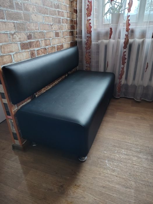 Диван лавка в салон у кафе перукарню в коридор на балкон у передпокій