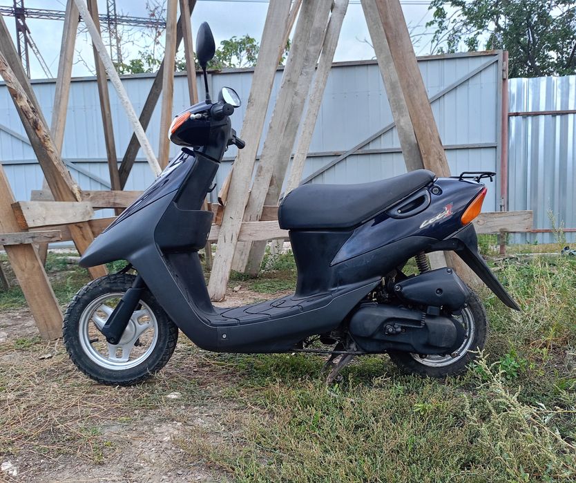 Продам мопед Suzuki Let's 2