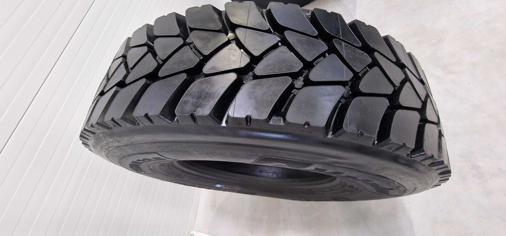 13r 22,5" odp XDY3 napęd budowlany opona ciężarowa DY3 Nowa 13r22,5 13