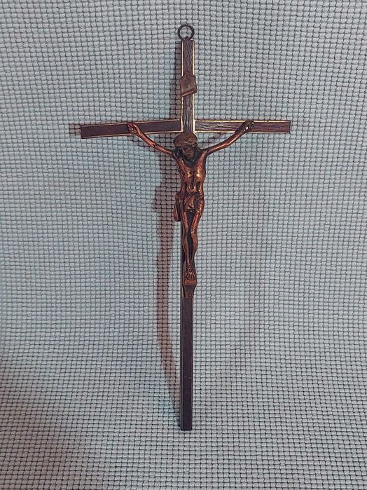 Crucifixos antigos