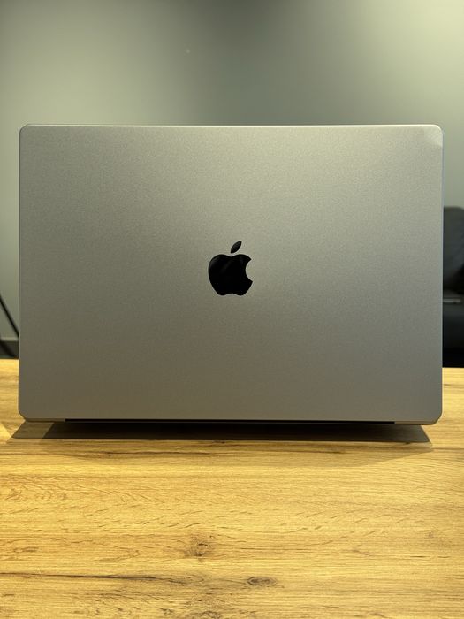 Macbook pro 16 m1 pro 16/512gb 10/16gpu !! Гарантія від магазину !!