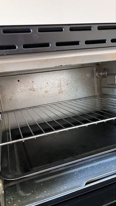 Forno com ventilação semi novo