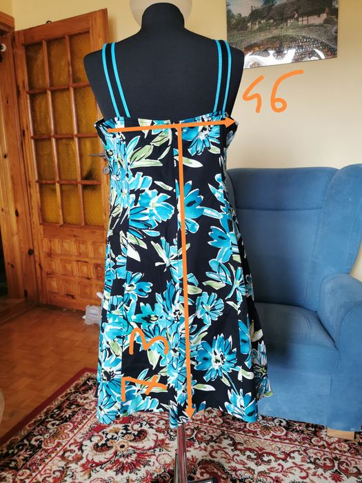 Sukienka na ramiączka w kwiaty (40)