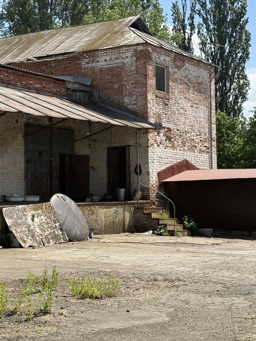 Продаж нерухомості промислового призначення