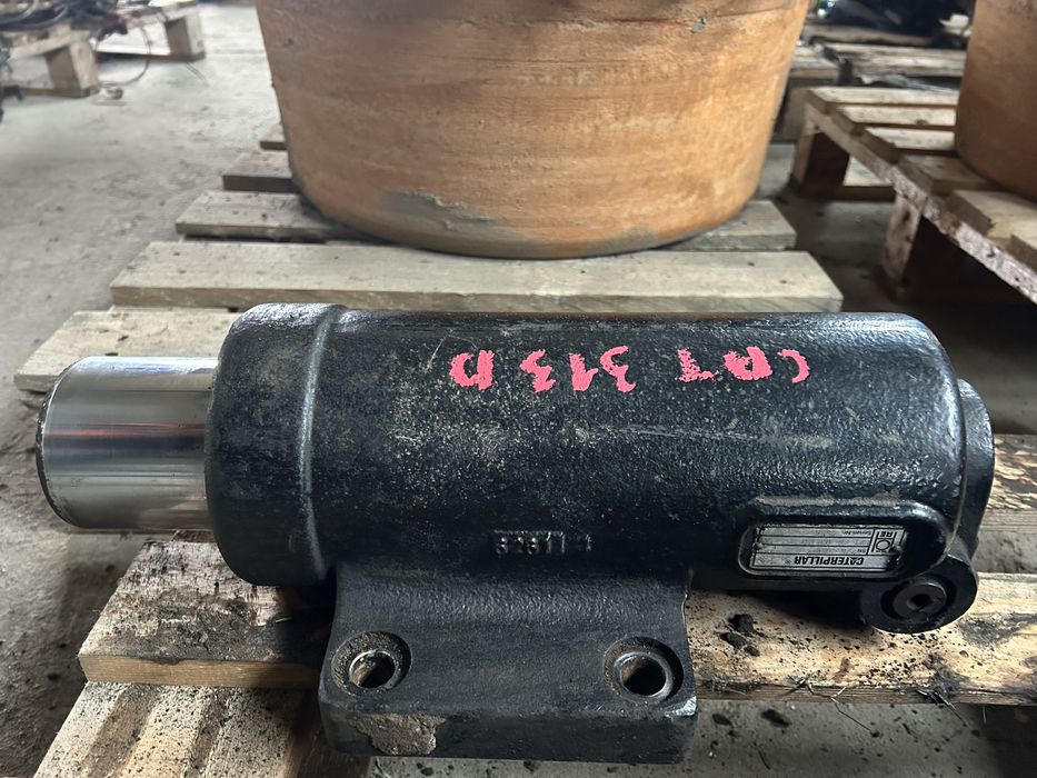 Stabilizator do koparki Cat 313D