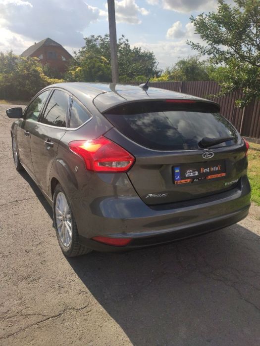 FORD FOCUS 2017 VIN 1FADP3R46HL325093 фото оголошення 4 з 8