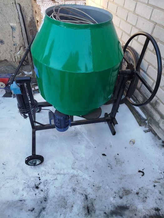 Продам Бетоно мішалку і мотоблок