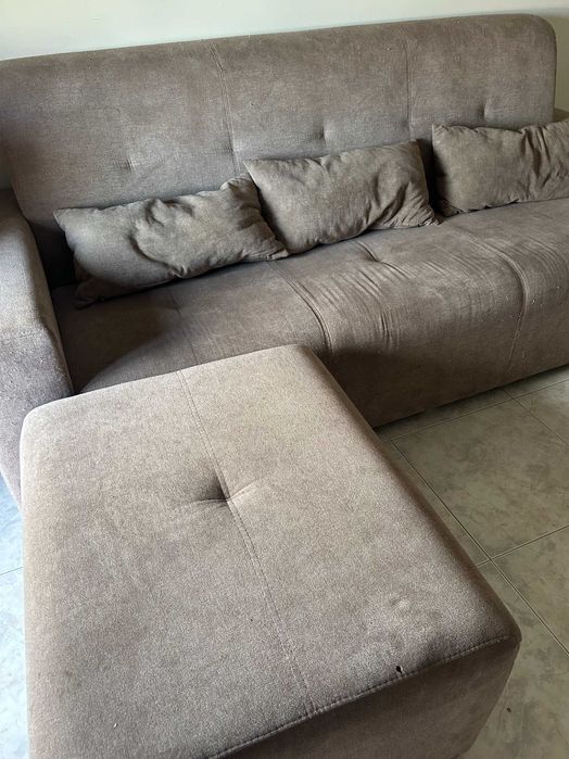 Sofá 3 Lugares com Chaise/Puff