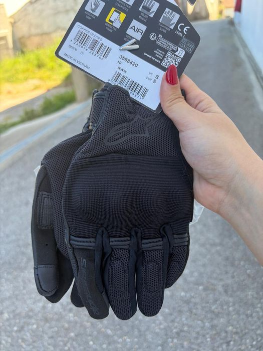 Capacete semi novo & Luvas novas