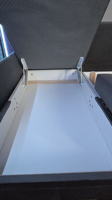 Szary narożnik z funkcją spania (140x200)