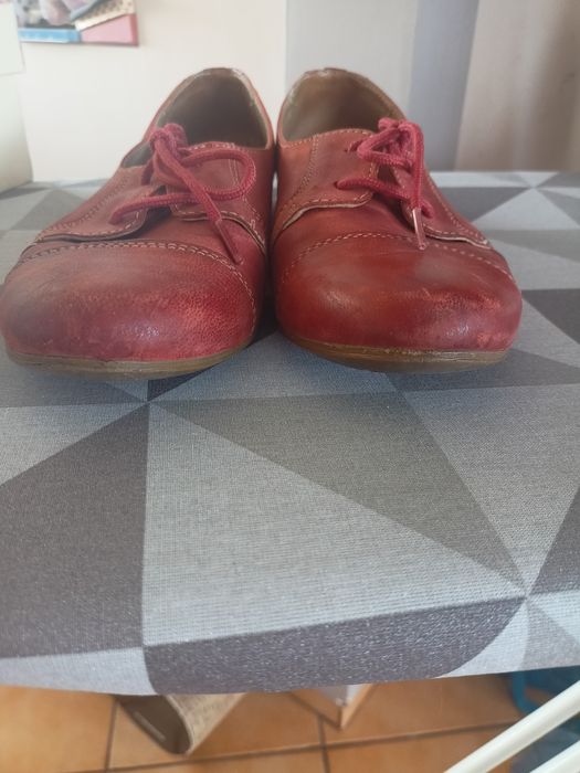 Buty półbuty skórzane Lasocki czerwone