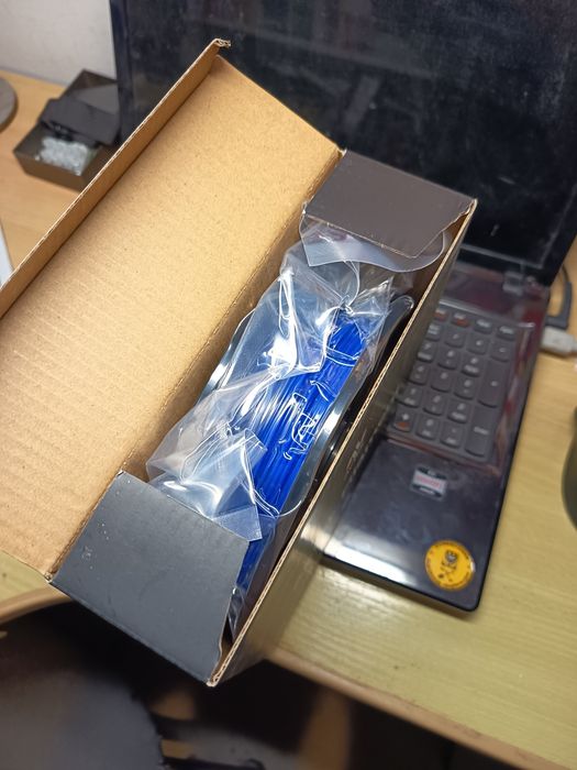 Filament PLA niebieski