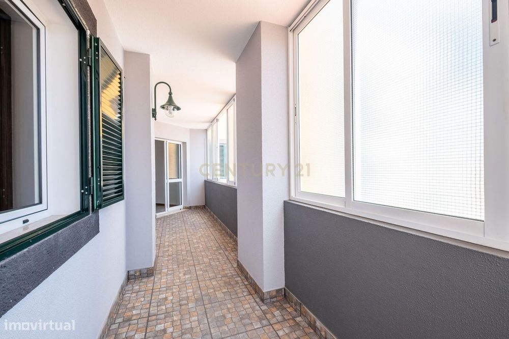 Apartamento T2 para Arrendamento – Centro do Funchal, Ilha da Madeira