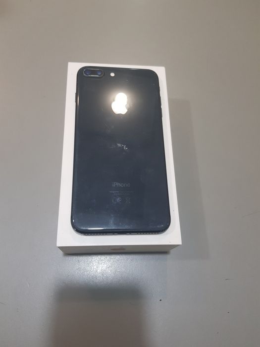iPhone 8+.    64gb 100% акб